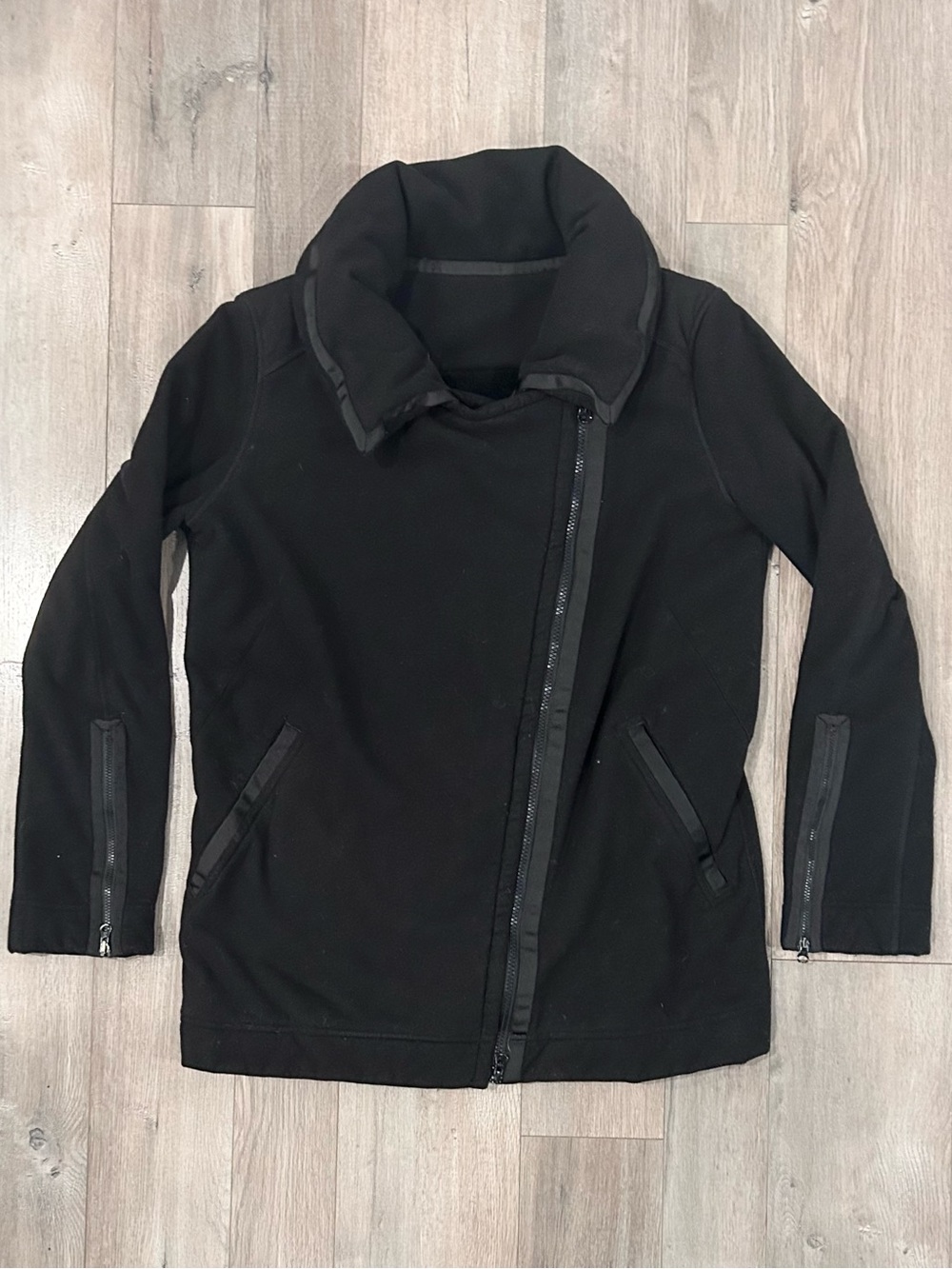 Lululemon Black Zip Jacket